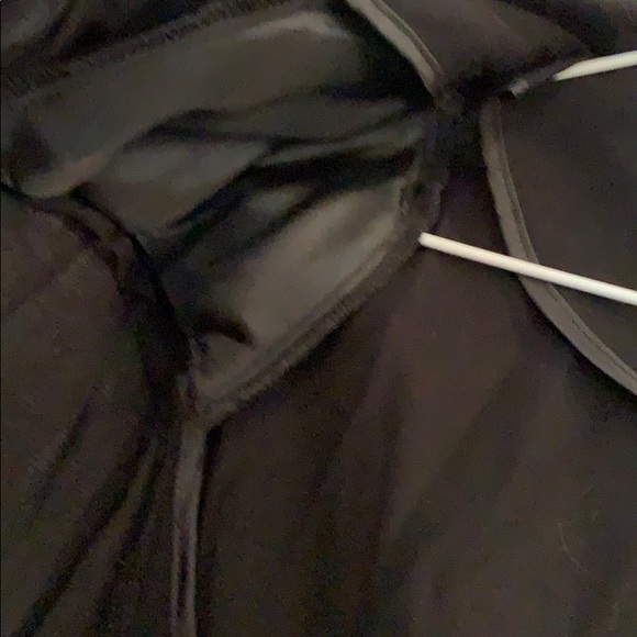 Lauren Conrad LC waist length Black Blazer - Picture 7 of 7